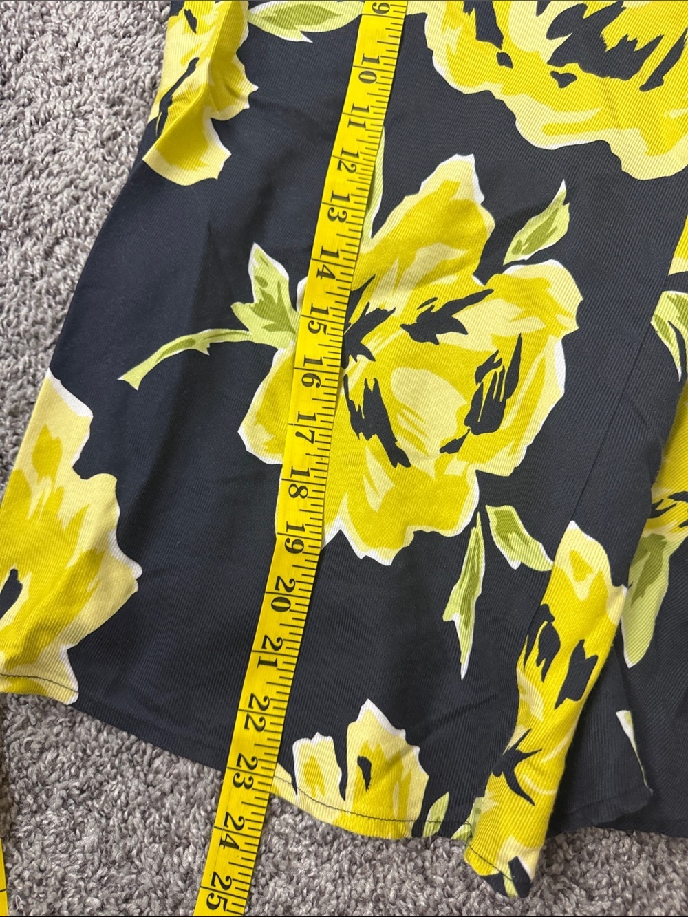 Vintage Caché size 8 Black & Yellow Floral A-Line Women's Skirt - Picture 6 of 6